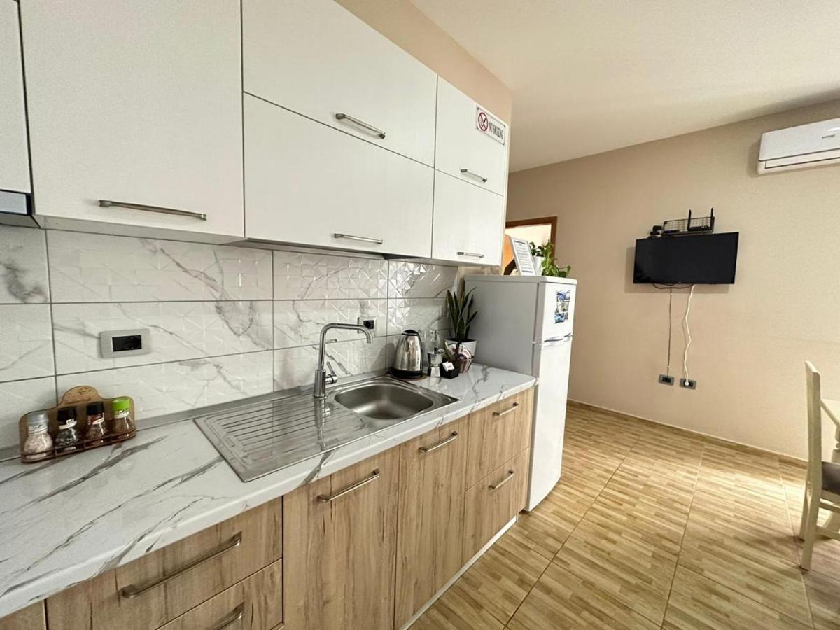 Trea Accomodations - Despacito Port Side Влёра Экстерьер фото