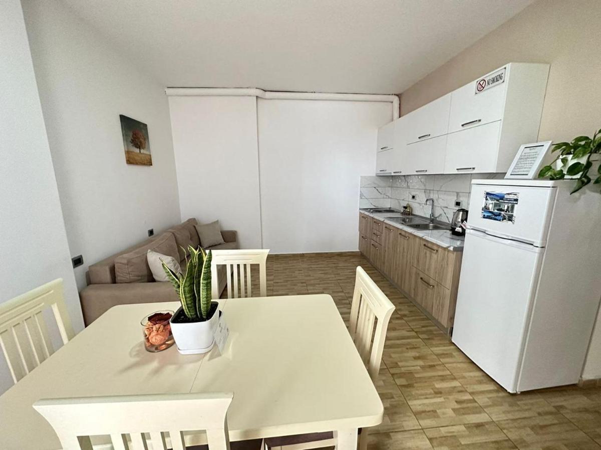 Trea Accomodations - Despacito Port Side Влёра Экстерьер фото